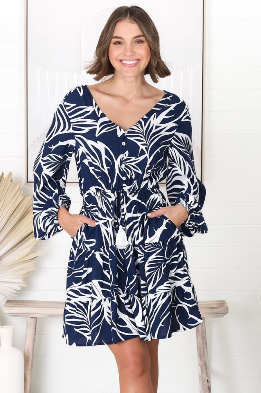 Dresses Salty Crush | Lara Mini Dress - V Neck Long Sleeve Dress In Navy Jeani Print