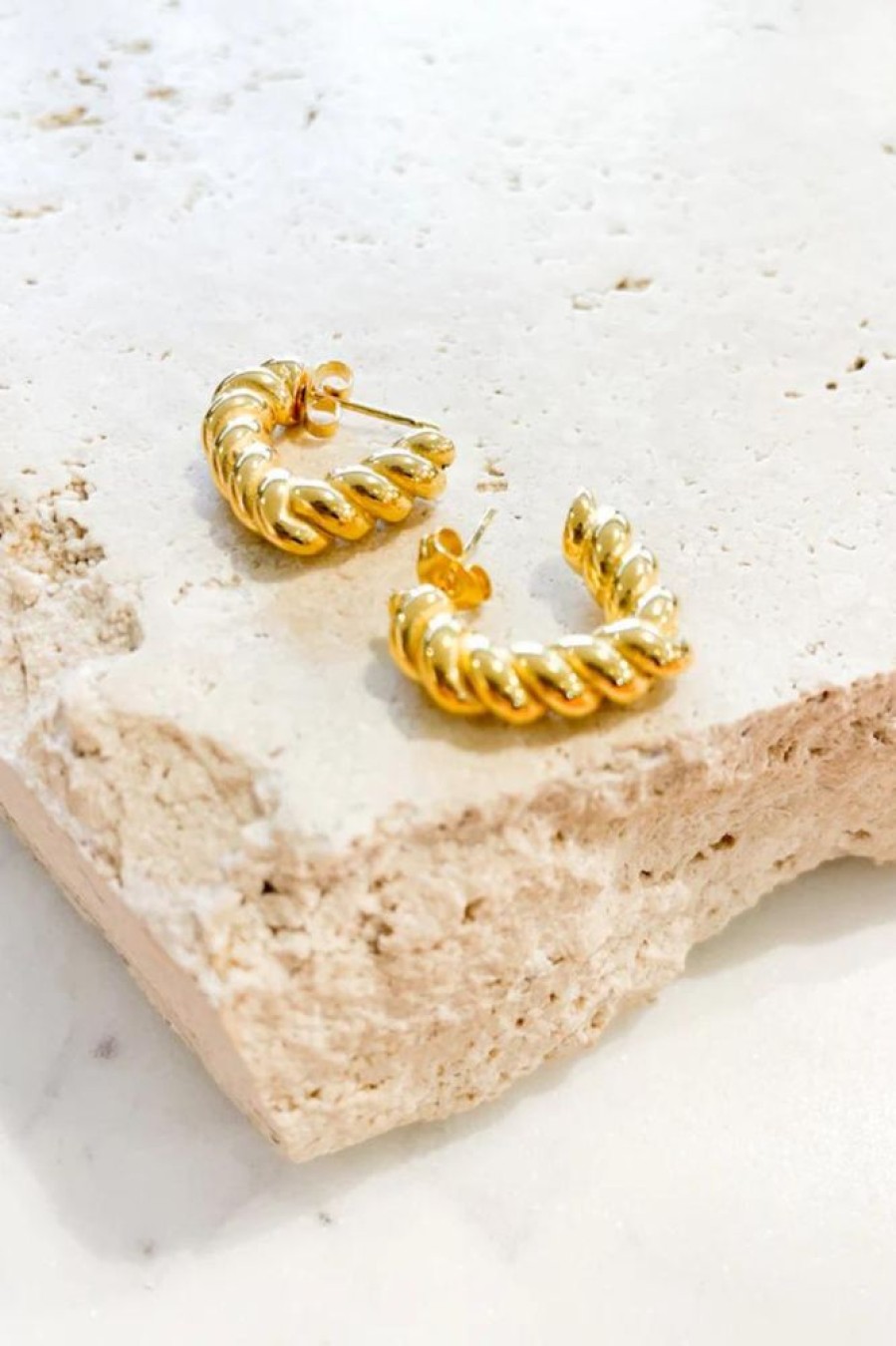 Accessories ANGELS WHISPER | Twist Square Loop - Earrings