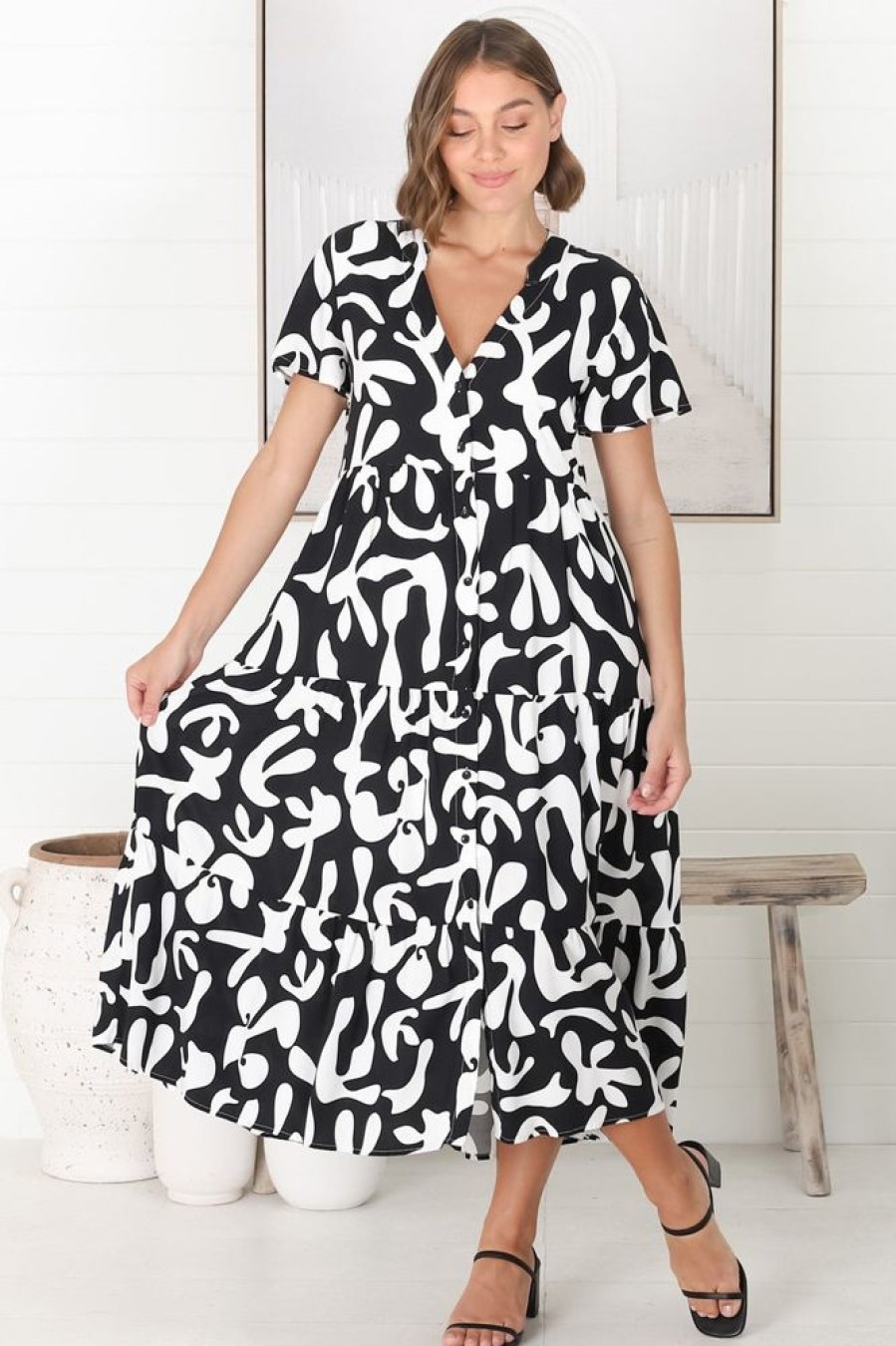 Dresses Salty Crush | Bree - Jaxie Midi Dress - Black