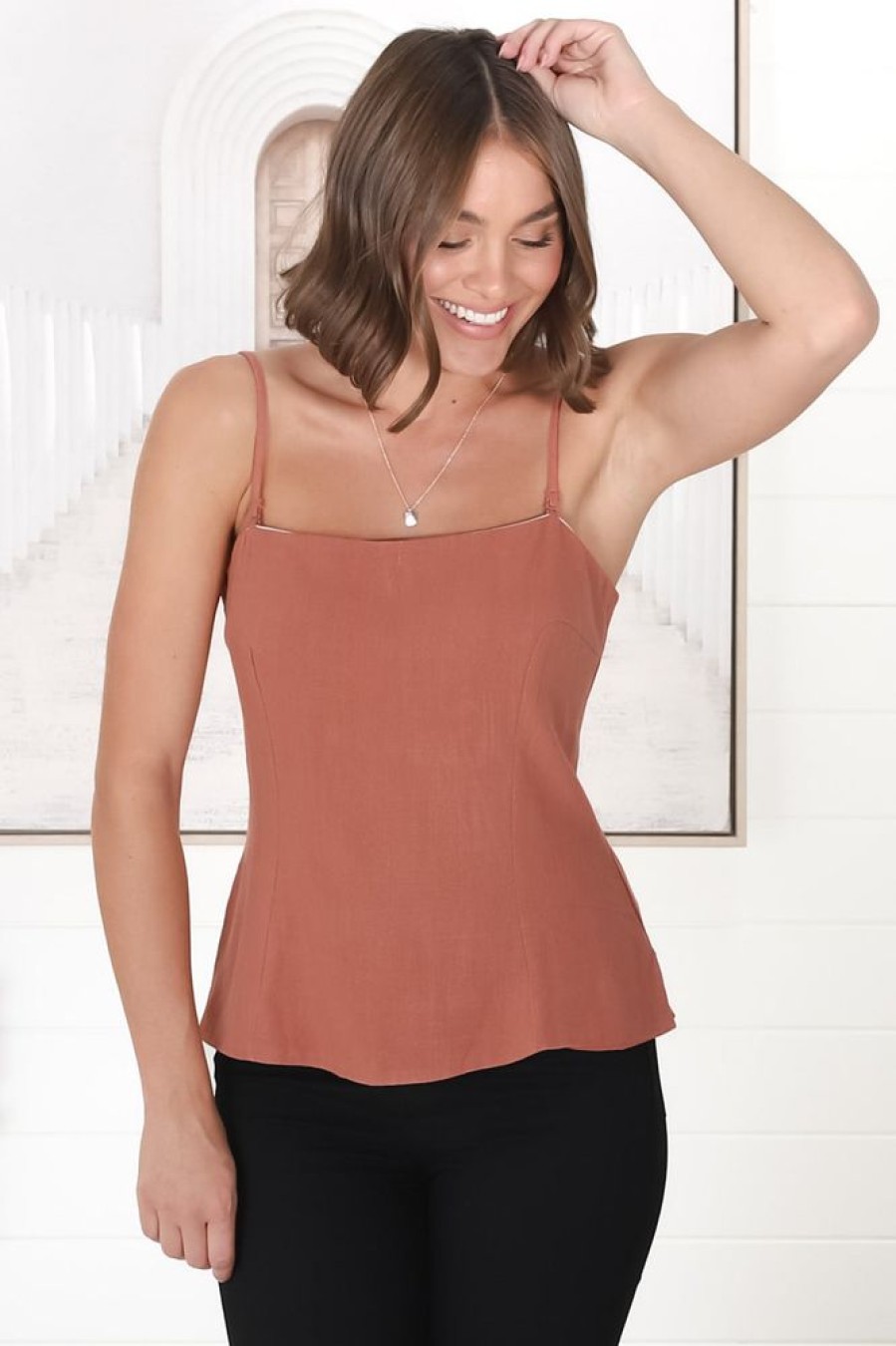 Tops Salty Crush | Kavala Top - Rust