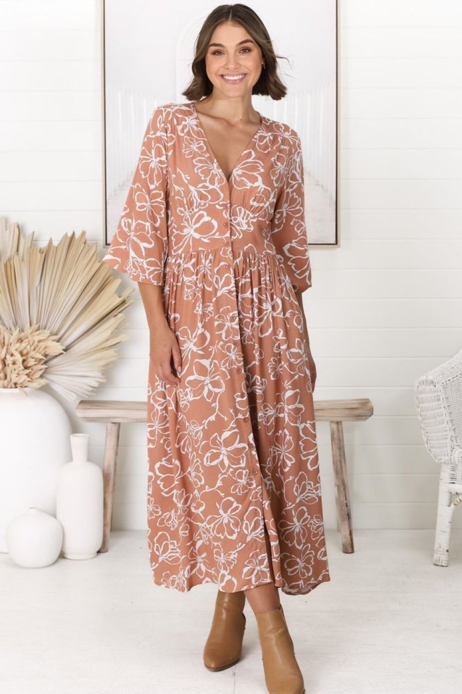 Dresses Salty Crush | Jolie Midi Dress - V Neck Buttoned Down Long Sleeve Dress In Sharpay Print Peach