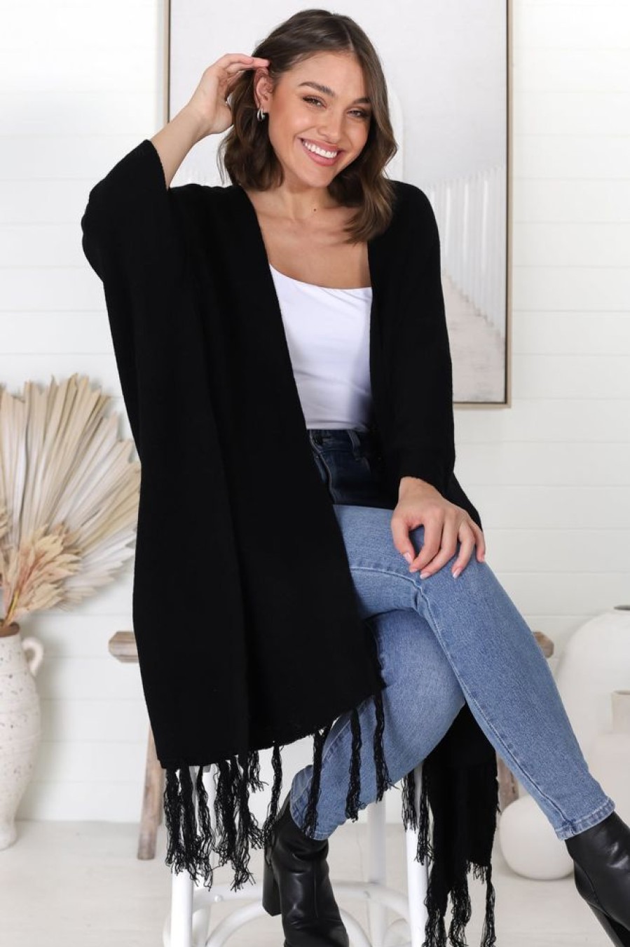 Jackets/Knitwear Salty Crush | Kamdyn Poncho - Black